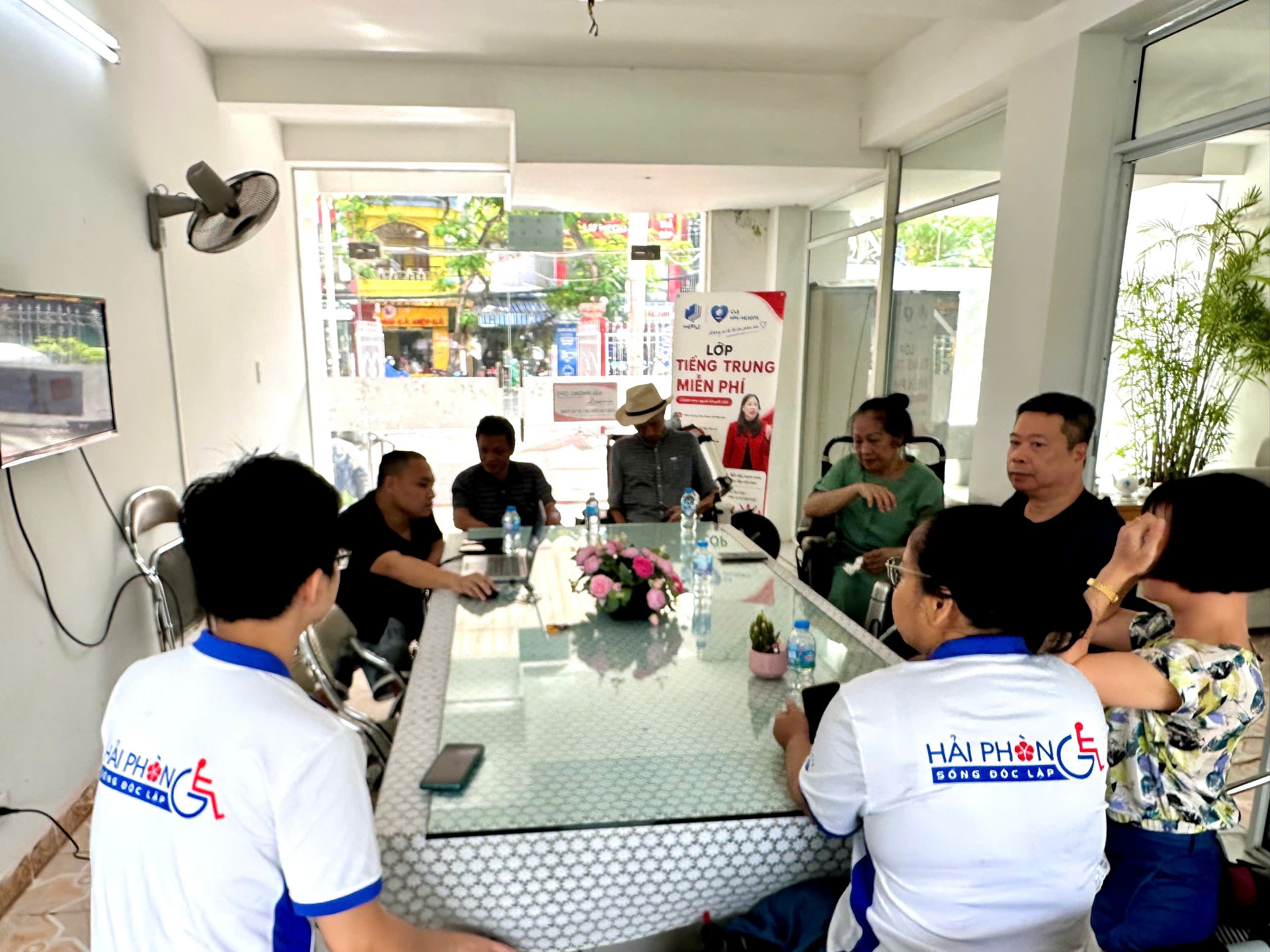 BÌNH DÂN HỌC VỤ SỐ KHI CÔNG NGHỆ MỞ RA NHỮNG CƠ HỘI MỚI  - 2