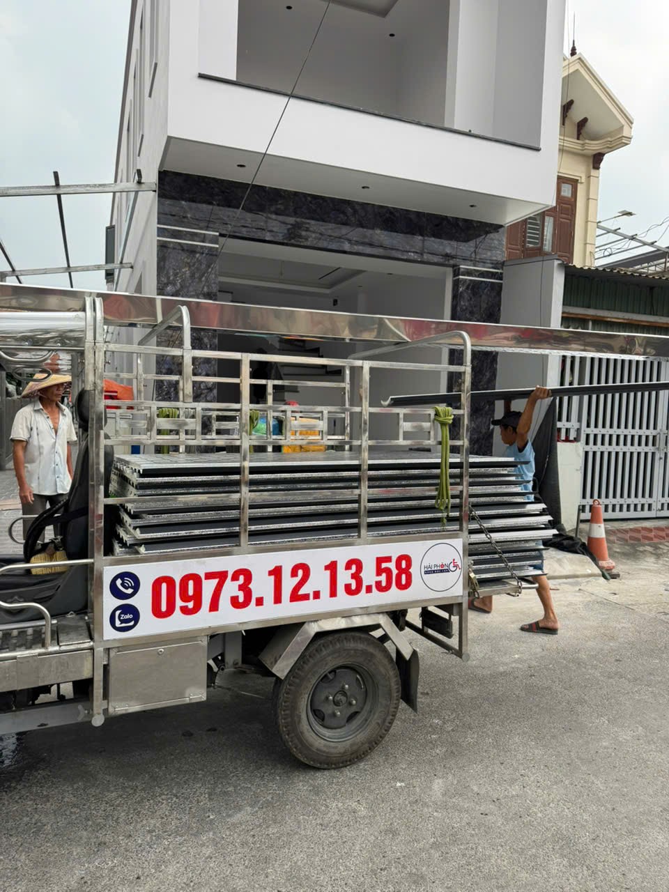 Mỗi Chuyến Xe Lăn Bánh Là Một Hành Trình Vượt Lên Nghịch Cảnh - 5