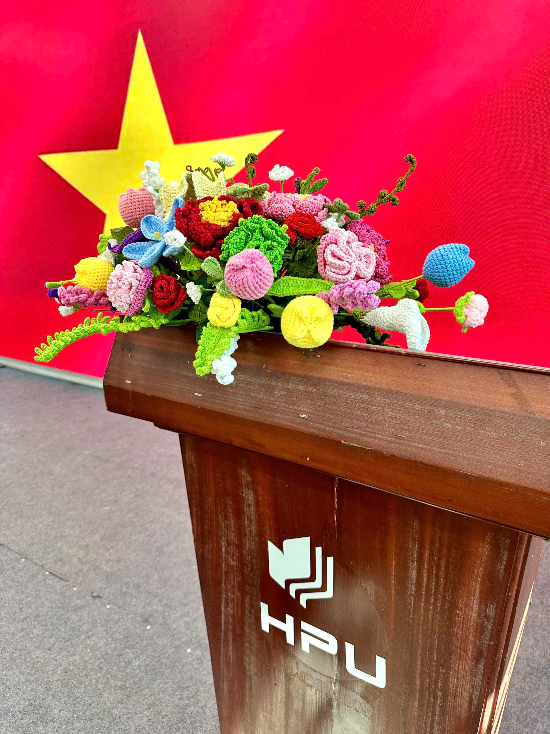 🌸 SỐNG ĐỘC LẬP HẢI PHÒNG – KHI ĐÔI TAY KỂ CHUYỆN NGHỊ LỰC 🌸 "Trái tim mở lối - Độc lập vươn xa" — 1