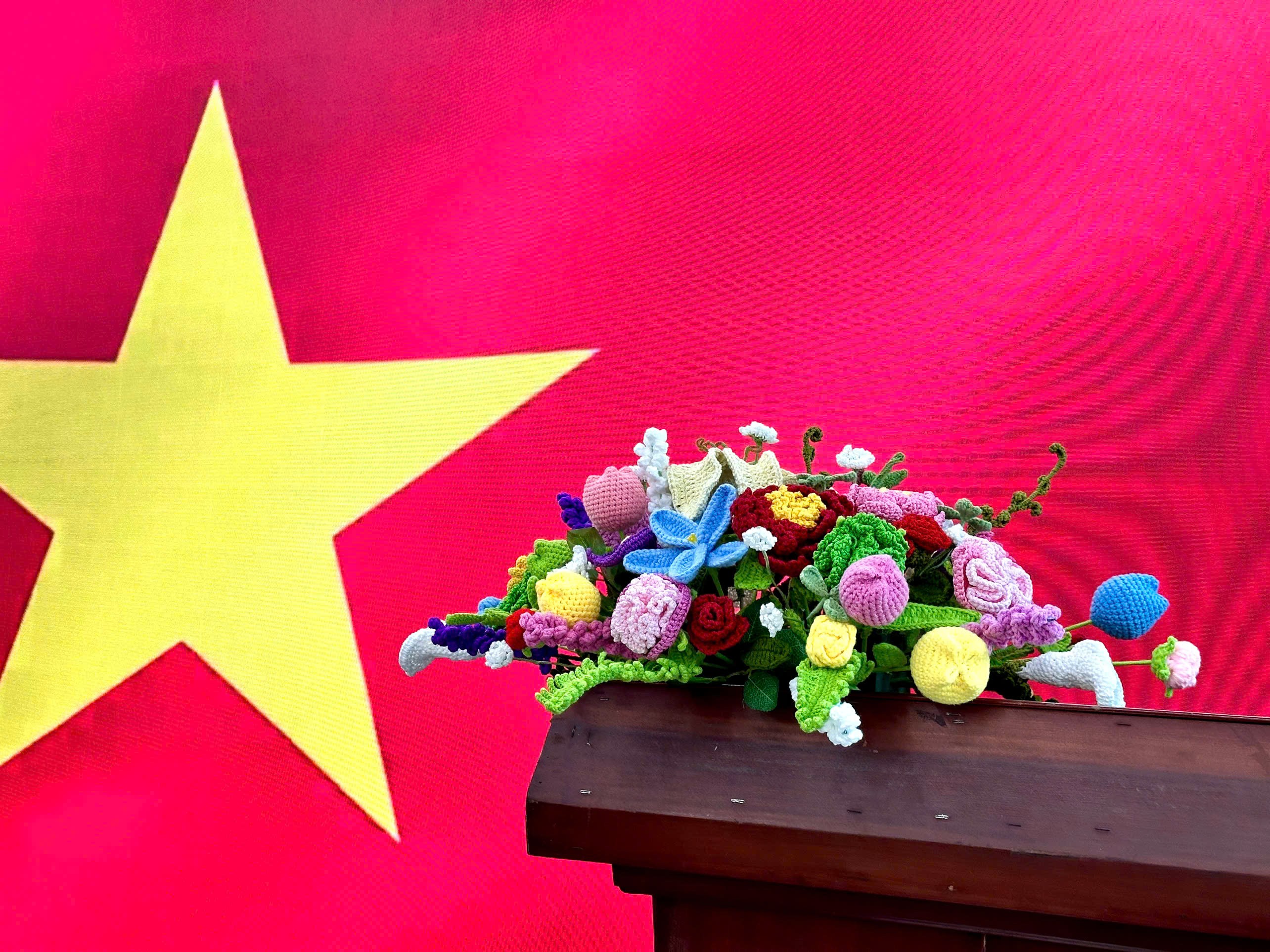 🌸 SỐNG ĐỘC LẬP HẢI PHÒNG – KHI ĐÔI TAY KỂ CHUYỆN NGHỊ LỰC 🌸 "Trái tim mở lối - Độc lập vươn xa" — 4
